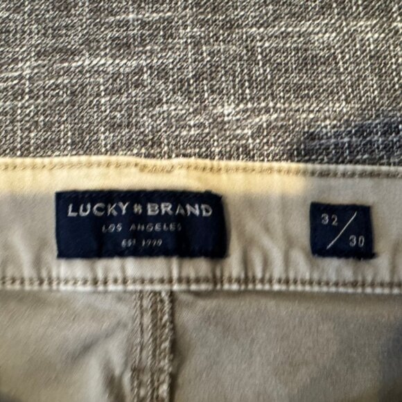 Lucky Brand LA 121 Slim Straight Men’s Pants Size 30x32 – Very Good Condition - Picture 4 of 8